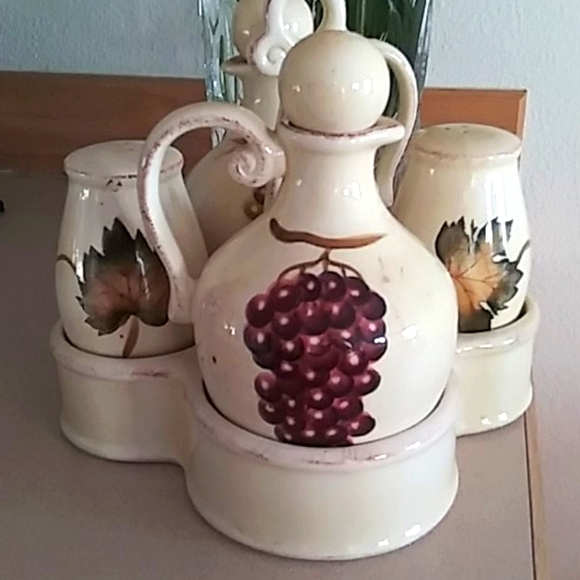 4 section condiments tray: Vinard - Picture 1 of 9